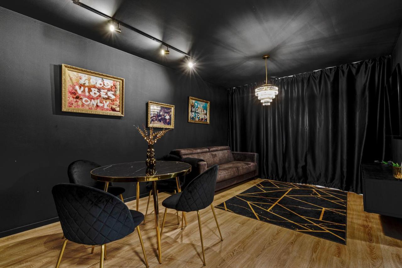 Apartament Lam Black - Ac - Balcony Bratysława Zewnętrze zdjęcie