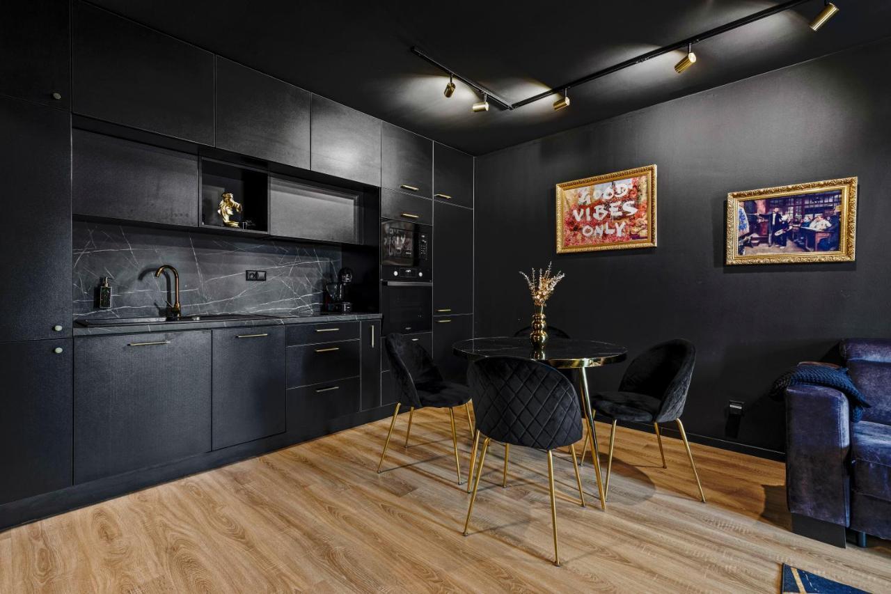 Apartament Lam Black - Ac - Balcony Bratysława Zewnętrze zdjęcie