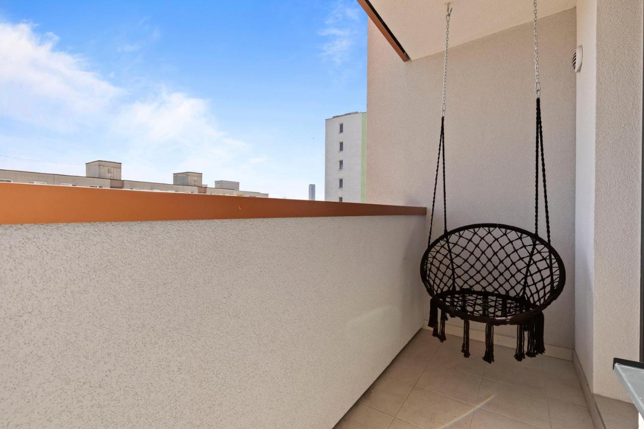 Apartament Lam Black - Ac - Balcony Bratysława Zewnętrze zdjęcie