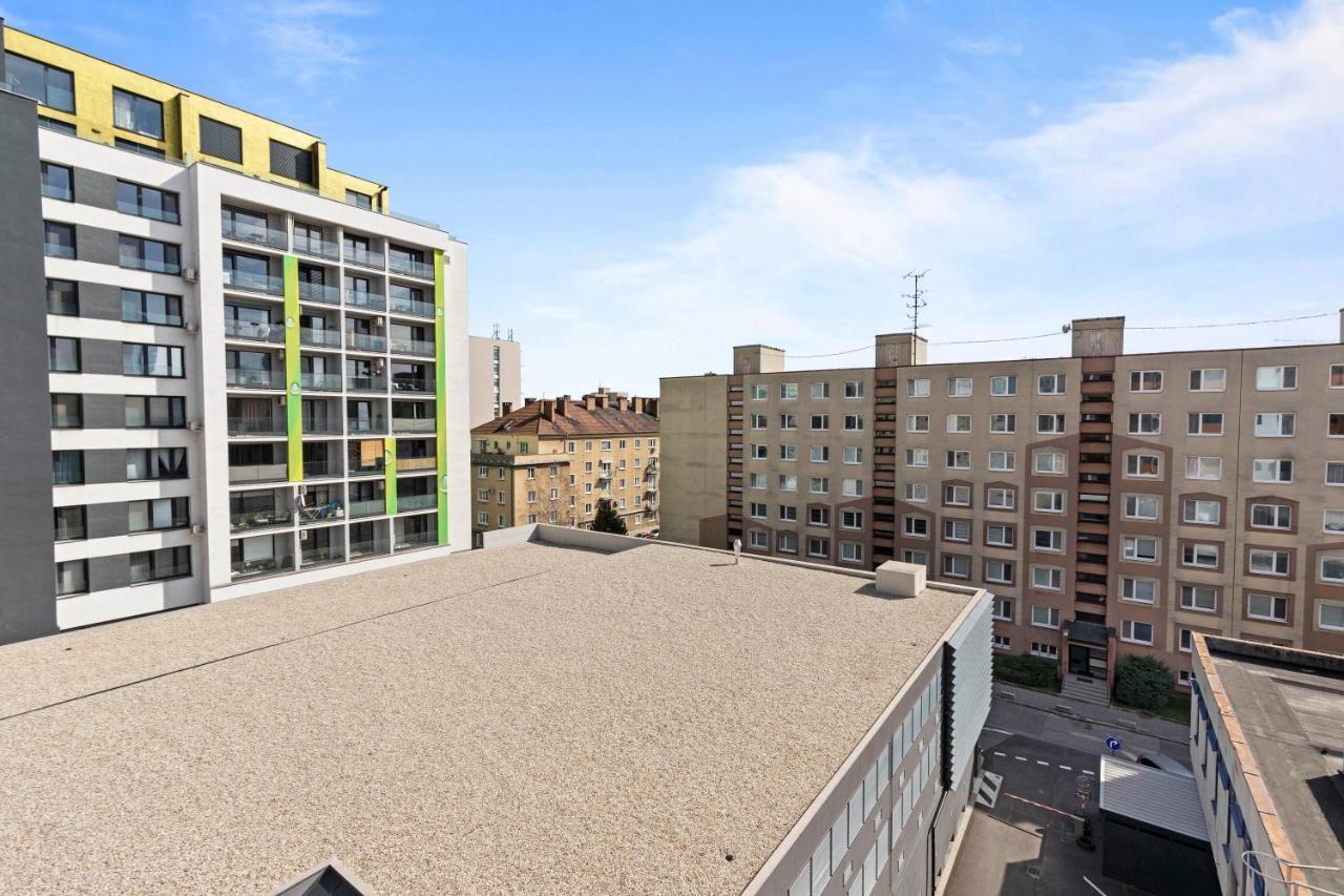 Apartament Lam Black - Ac - Balcony Bratysława Zewnętrze zdjęcie